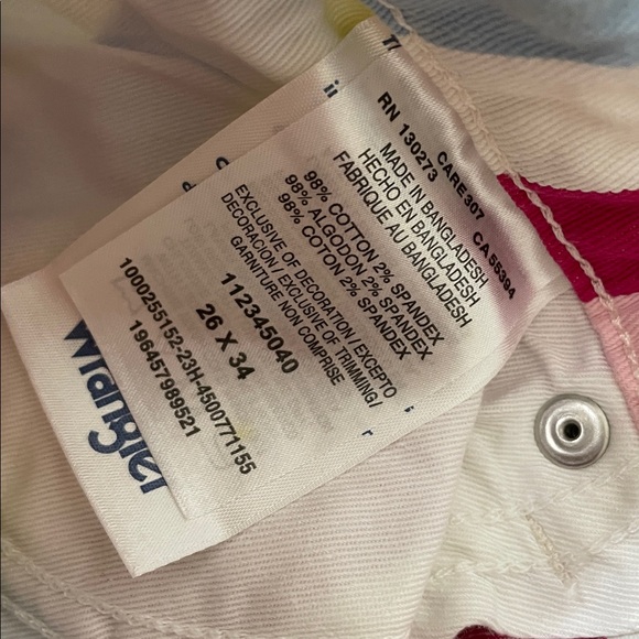 Wrangler X Barbie Wanderer Hi Rise Flare Jean size 26X34 - Picture 13 of 13